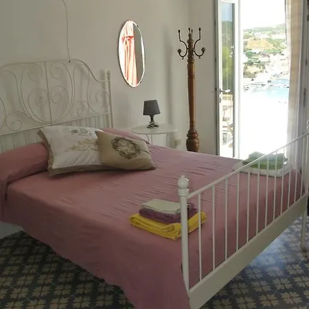 Nocleg ze śniadaniem Casa Carmela 4*