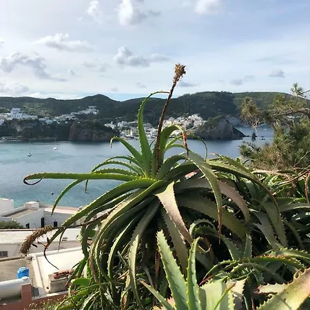 Oda ve Kahvaltı Casa Carmela Ponza
