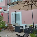 Casa Carmela Bed & Breakfast 4*
